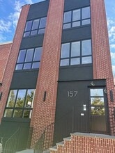 Building Photo - 157 25th St