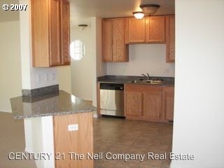 Building Photo - 1447 Four Seasons Dr