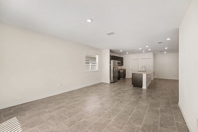 Foto del edificio - 849 Brookview Ln