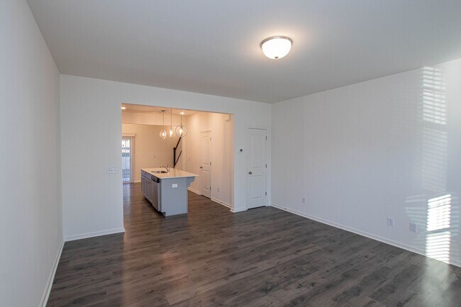 Building Photo - BEAUTIFUL 2 Bedroom in MIDLAND