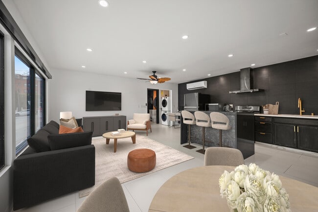 UNIT 1139 - 1139 Bellevue Ave.