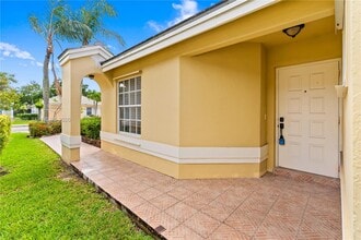 Building Photo - 9081 Lake Park Cir N