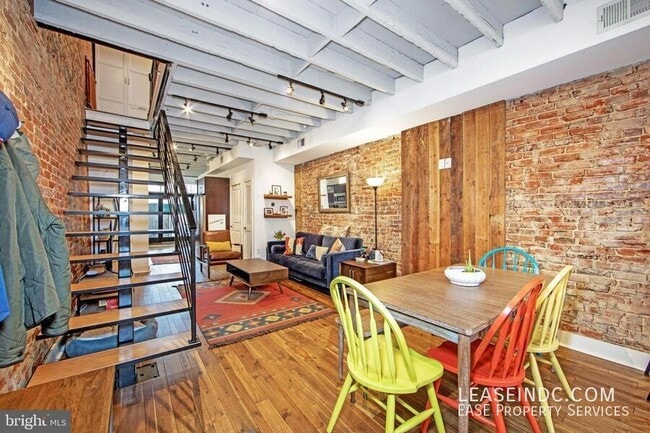 Foto del edificio - 1421 1st St NW