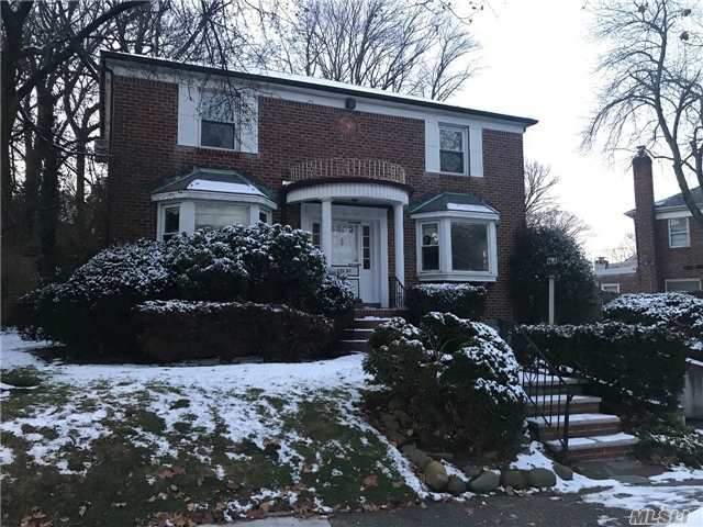 Primary Photo - 176-55 Kildare Rd