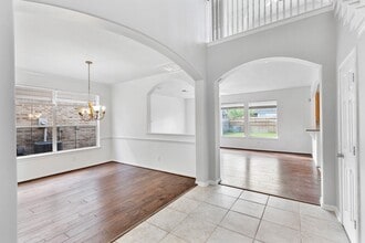 Building Photo - 22012 Royal Timbers Dr