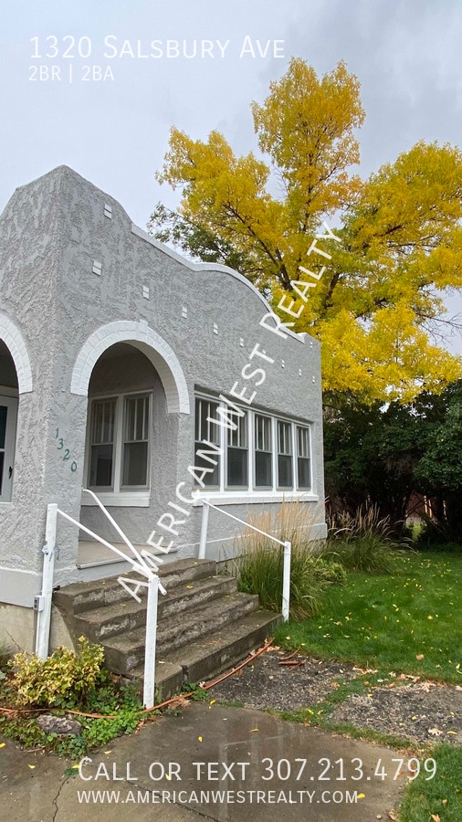 Building Photo - 1320 Salsbury Ave