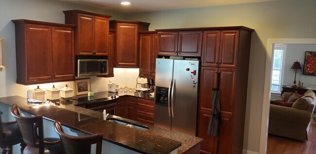 Building Photo - 504 Cades Trail