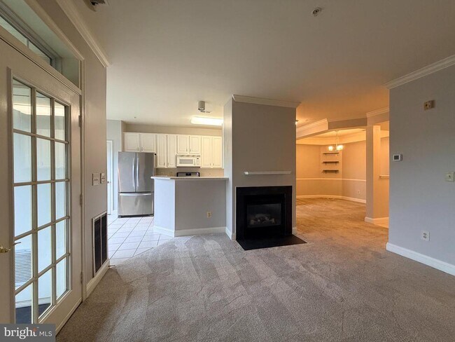 Building Photo - 2100 Ganton Green