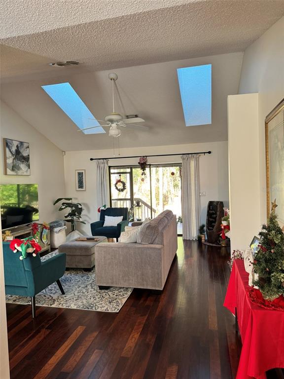 Foto del edificio - 4487 Trails Dr