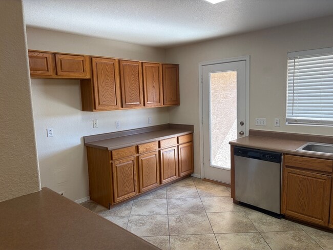 Foto del edificio - 817 E Yuma Ave