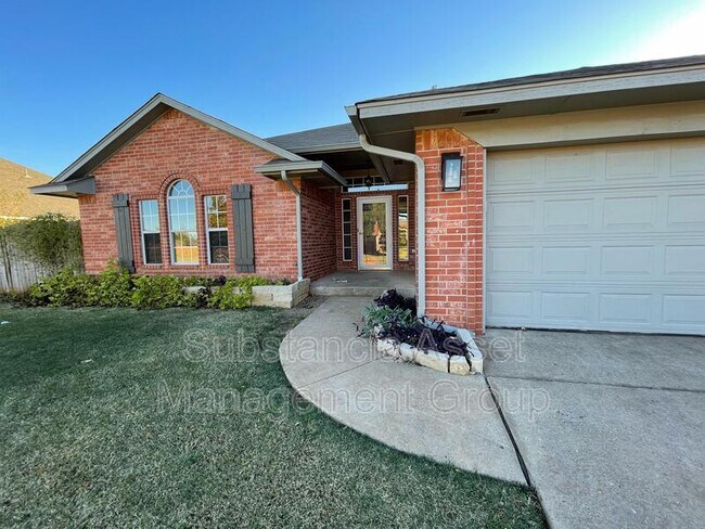 Foto del edificio - 17605 Lead Ln