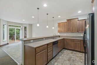 Building Photo - 10015-10017 N Whitworth Dr