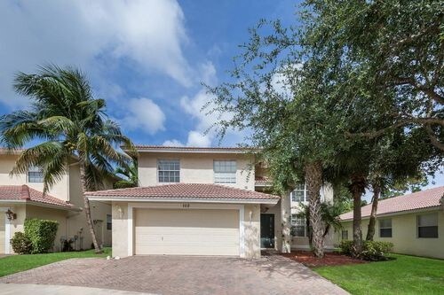 Foto principal - 102 Hidden Hollow Dr