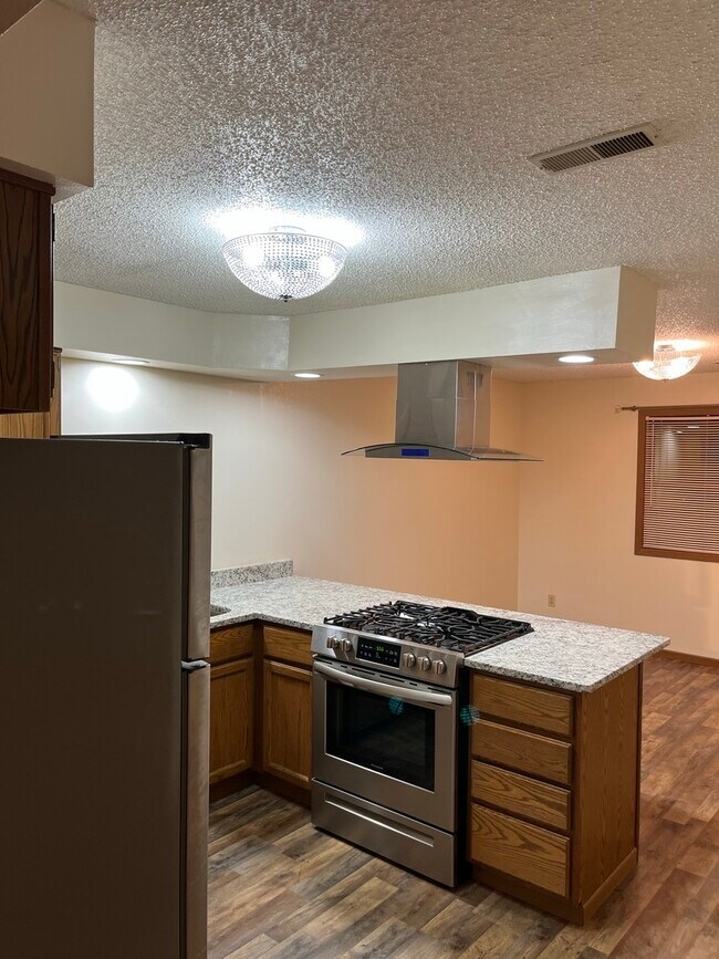 Building Photo - 2762 Atherton Ln