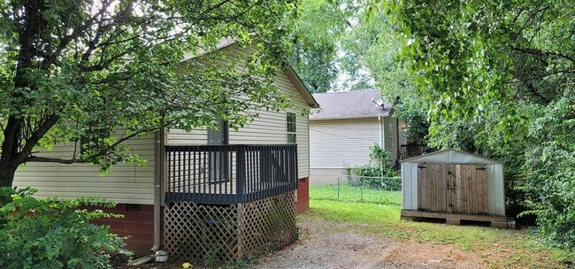 Foto del edificio - 1820 Tillery St NE