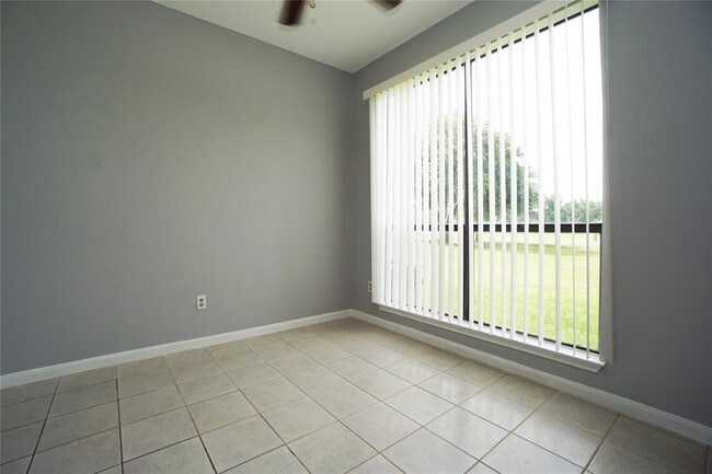 Building Photo - 8321 Sands Point Dr