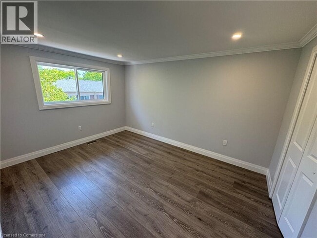 Building Photo - 1200 Guelph Line