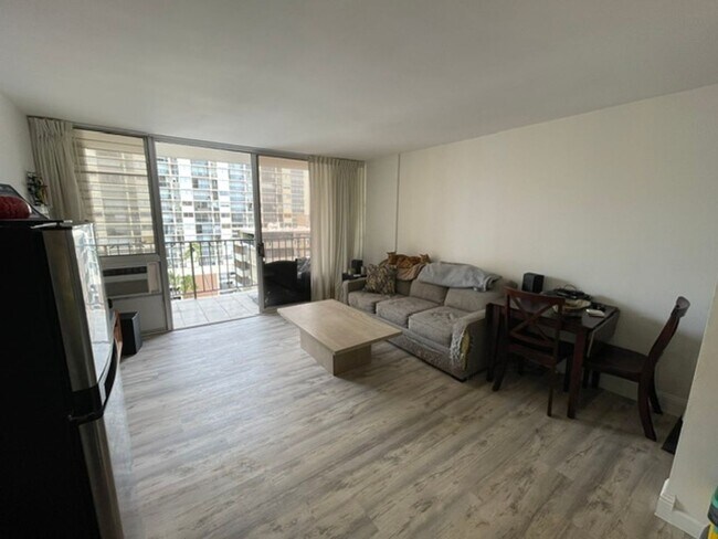 Foto del edificio - Fresh Waikiki Studio Unfurnished w/ secured parking & incredible amenities !