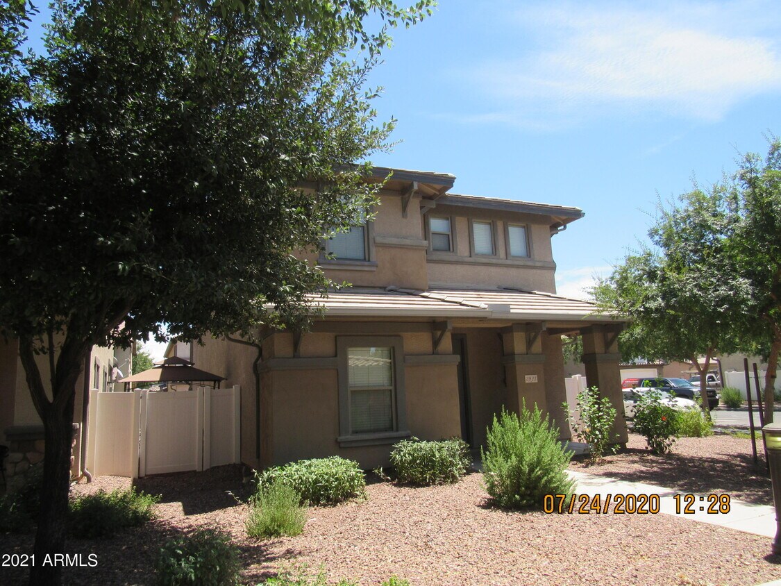 Primary Photo - 3922 E Jasper Dr