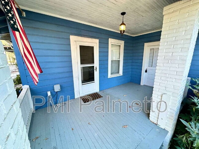 Foto del edificio - 2817 Columbia Ave