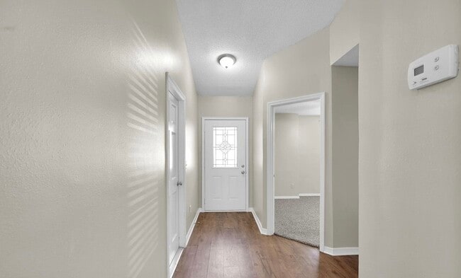 Building Photo - 466 Moby Dick Dr S