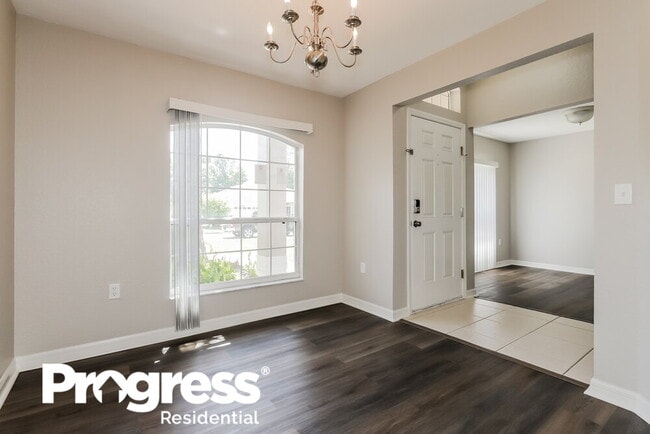 Building Photo - 6811 Krenson Oaks Cir