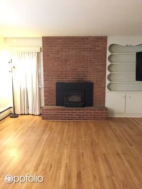Building Photo - 141 N Artizan St