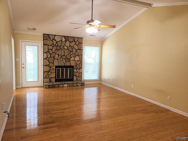 Building Photo - 119 Bibb Dr
