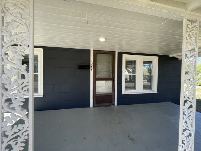 Foto del edificio - 2 bd 1 ba house