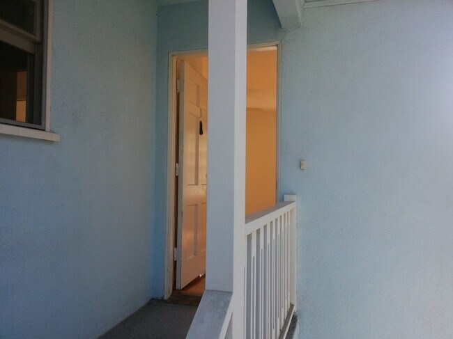 Foto del edificio - 1306 Princeton St