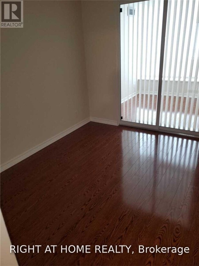 Building Photo - 745 New Westminster Dr