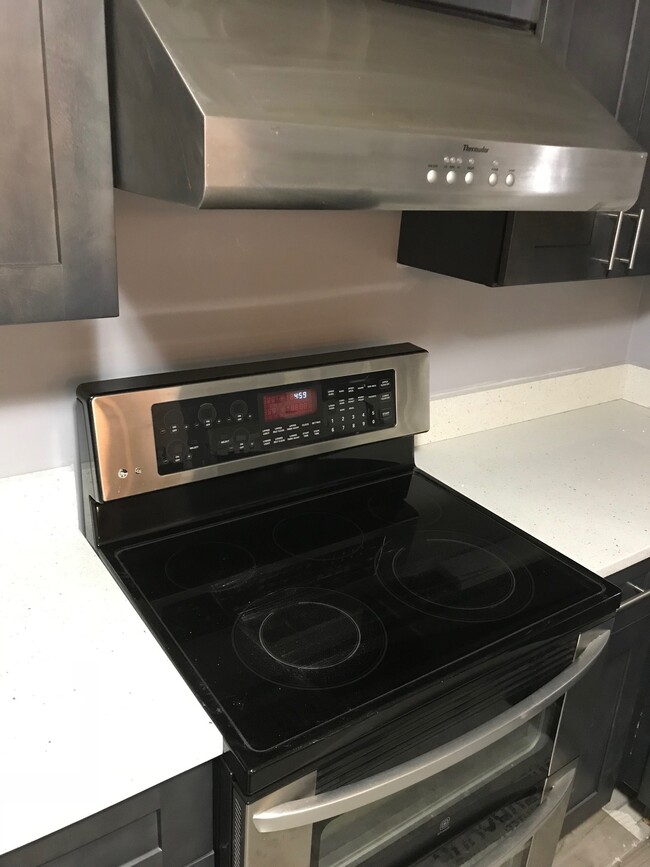 Building Photo - 8371 Silver Trumpet Dr