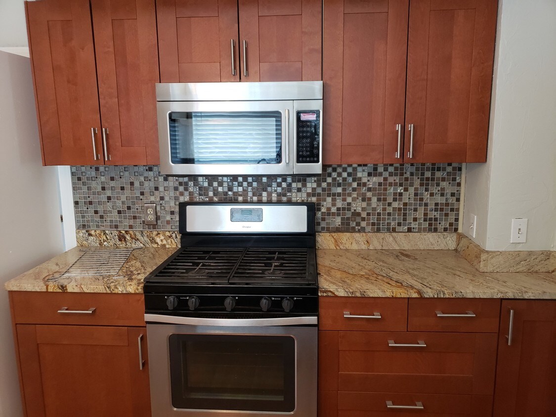 Foto principal - 433 Medford St