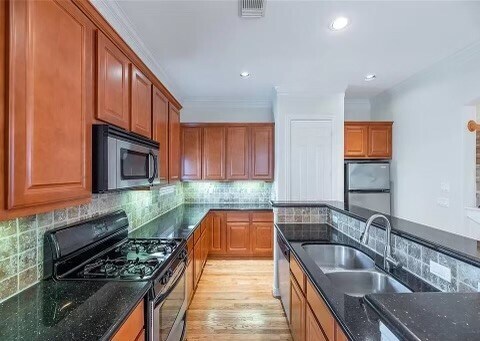 Foto del edificio - 9906 Orchard Ct