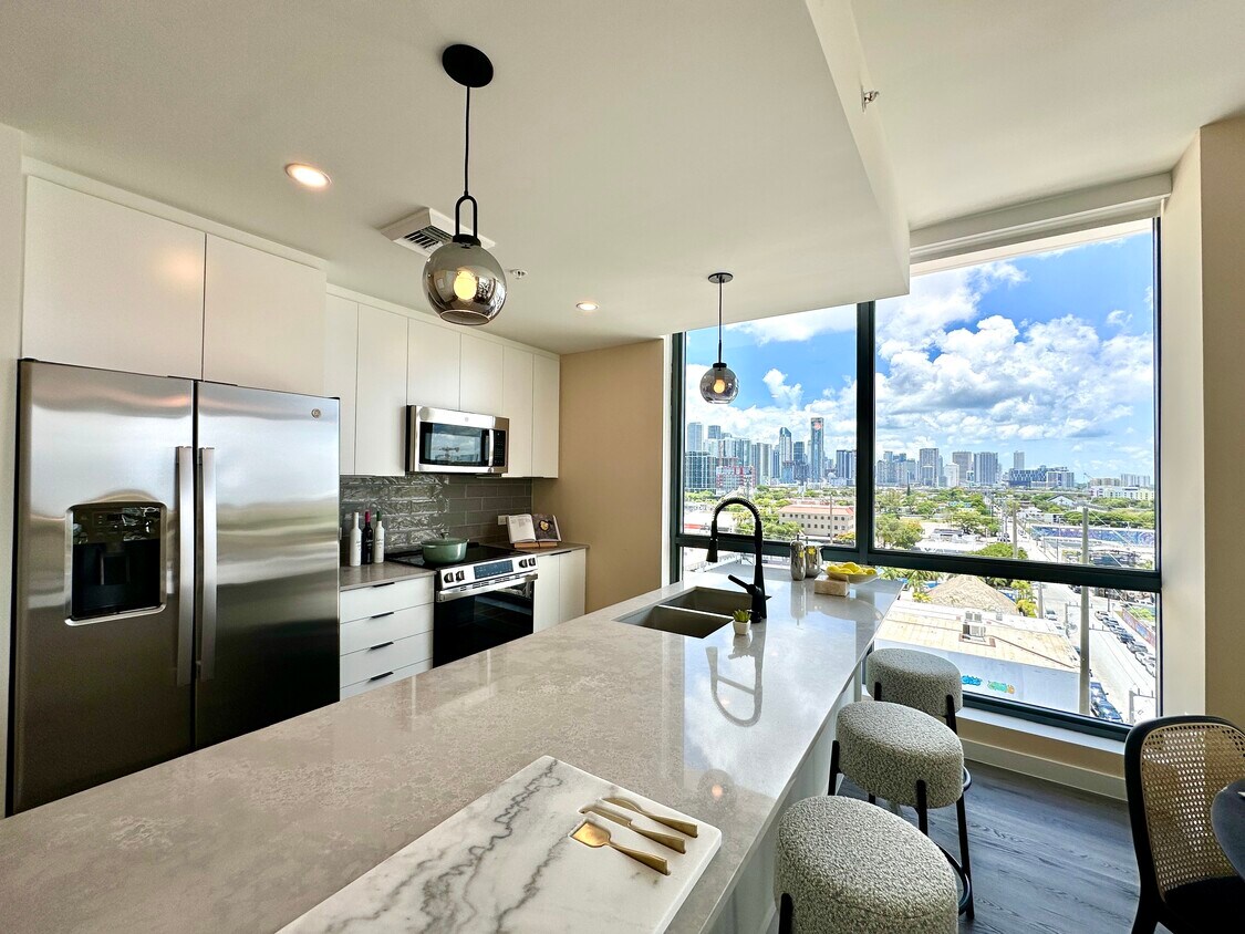 Foto principal - 52 NW 32nd St