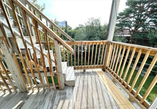 Foto del edificio - 103 Buttonwood St
