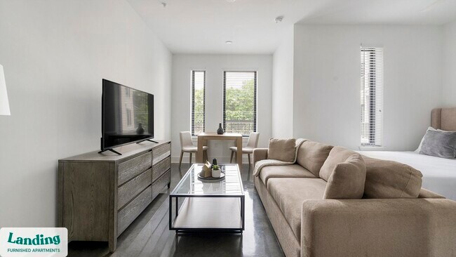 Foto del edificio - 715 Merritt Ave