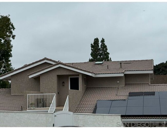Building Photo - 9007 Montrose Way