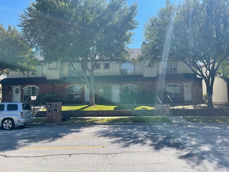 Photo - 412 Central Park Drive Unit C