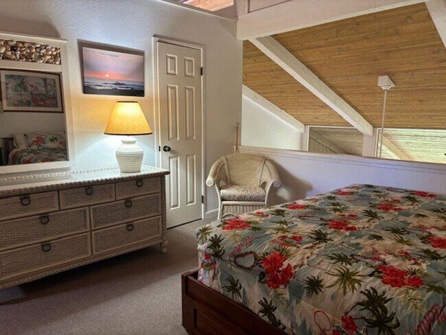 Foto del edificio - 2 Bedroom / 2 Bath Loft Condo on Golf Course