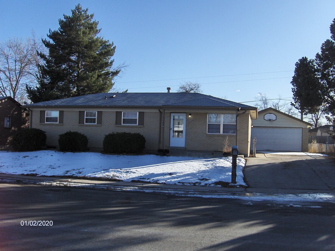 2220 Phillips Dr, Northglenn, CO 80233 House Rental in Northglenn, CO