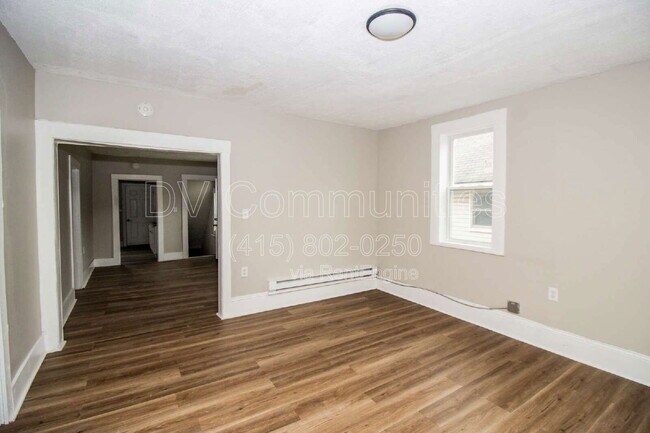 Foto del edificio - 2947 E 57th St