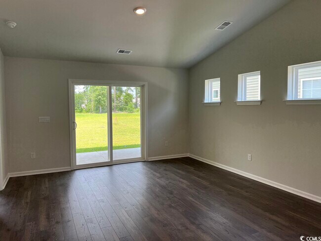 Building Photo - 205 Kinross Court