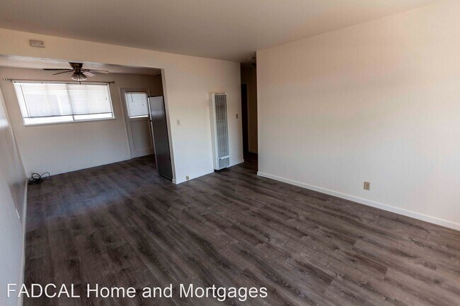 Foto del edificio - 14729-14735 Martell Ave