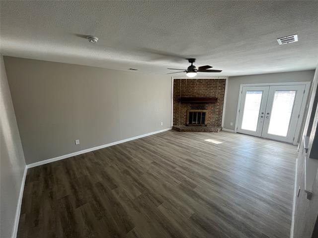 Foto del edificio - 1310 Whiteoak Dr