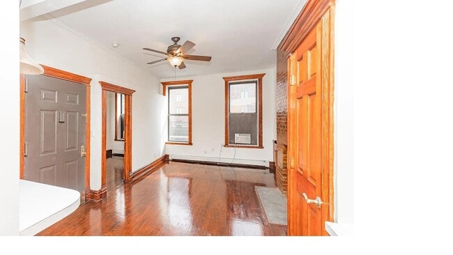 Foto del edificio - 1079 Broadway