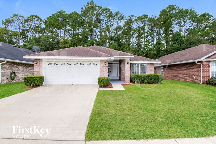 Foto principal - 7354 Ironside Dr W