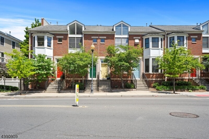 Foto principal - 163 Neilson St