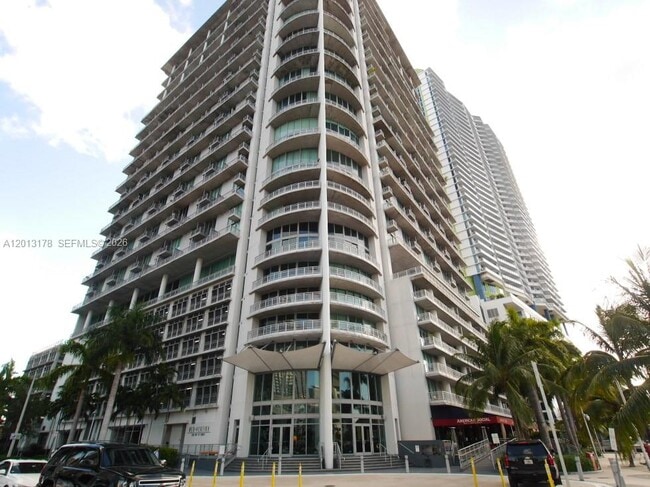 Foto del edificio - 690 SW 1st Ct