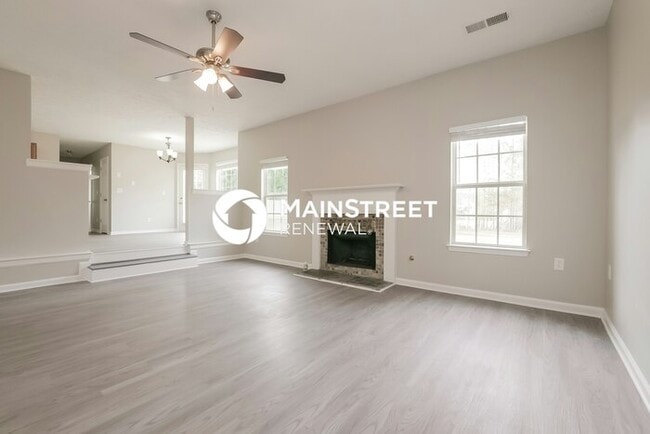 Foto del edificio - 4 Bedroom Pet-Friendly Home in JONESBORO, ...